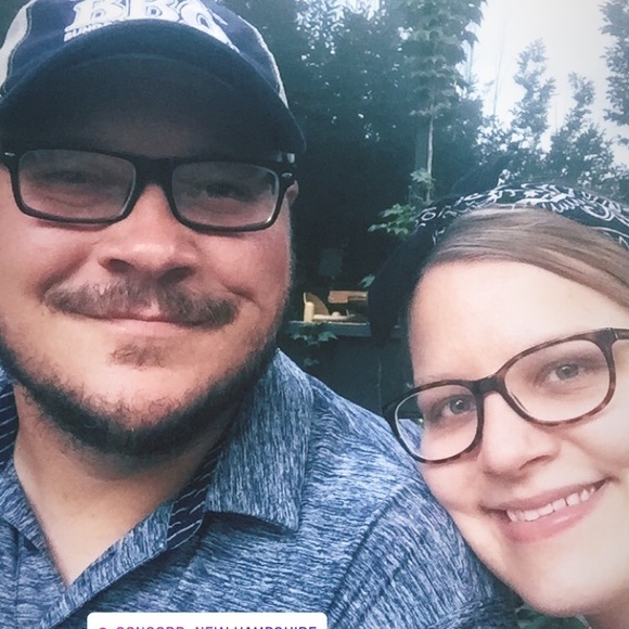 Meet your Poshers, Britta and Rachel - Picture 7 of 7